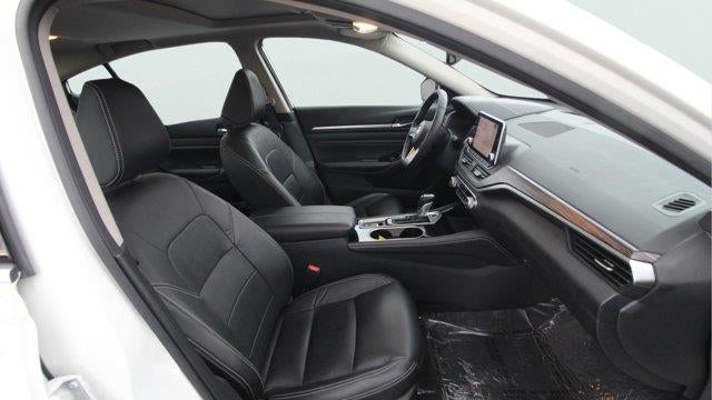 2022 Nissan Altima 2.5 Platinum