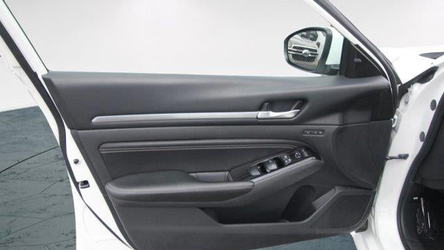 2022 Nissan Altima 2.5 Platinum