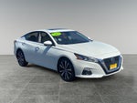 2022 Altima Thumbnail 7