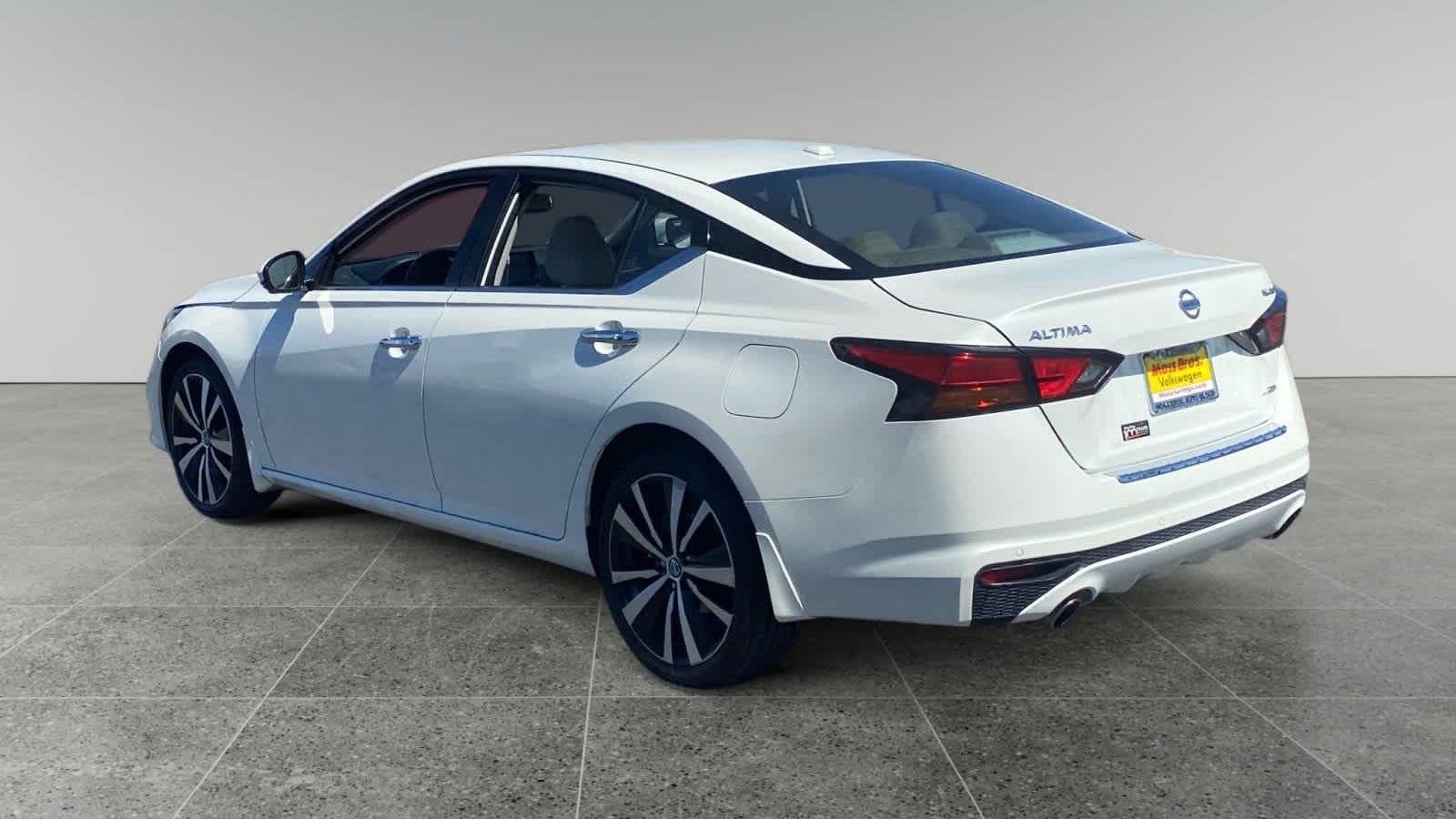 2022 Nissan Altima 2.5 Platinum