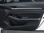 2022 Altima Thumbnail 18