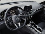 2022 Altima Thumbnail 26