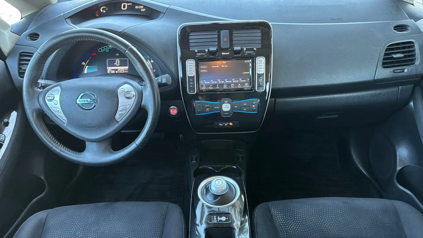 2016 Nissan LEAF S-30