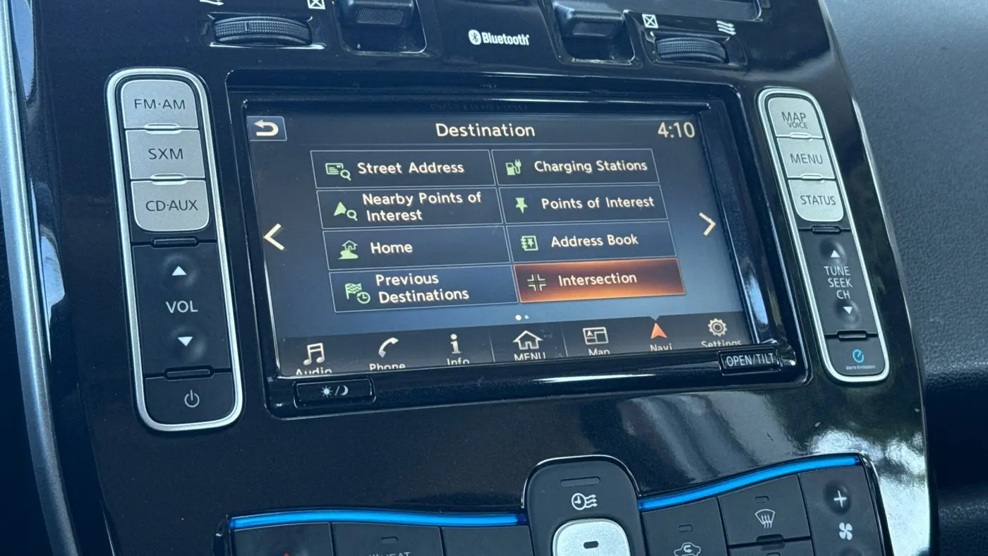 2016 Nissan LEAF S-30