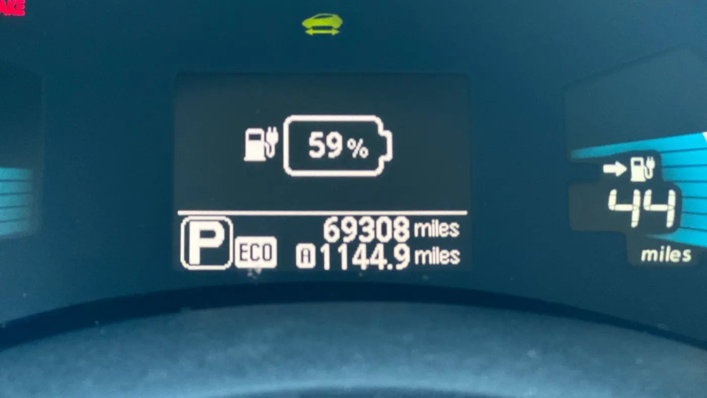 2016 Nissan LEAF S-30