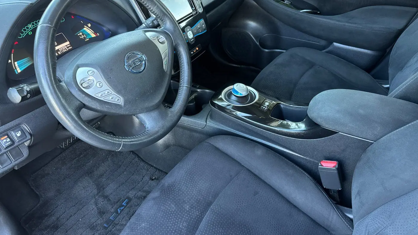 2016 Nissan LEAF S-30