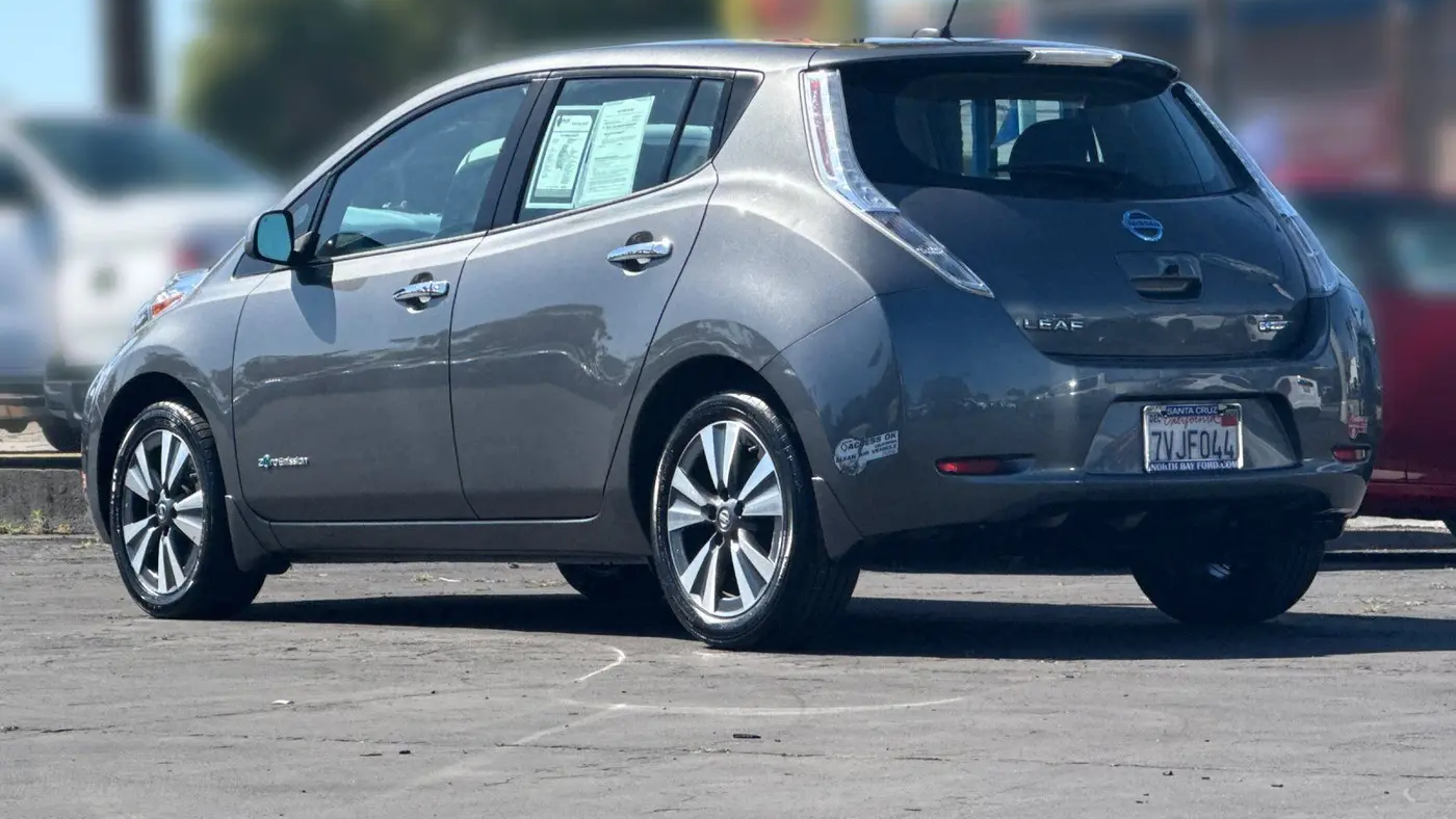2016 Nissan LEAF S-30