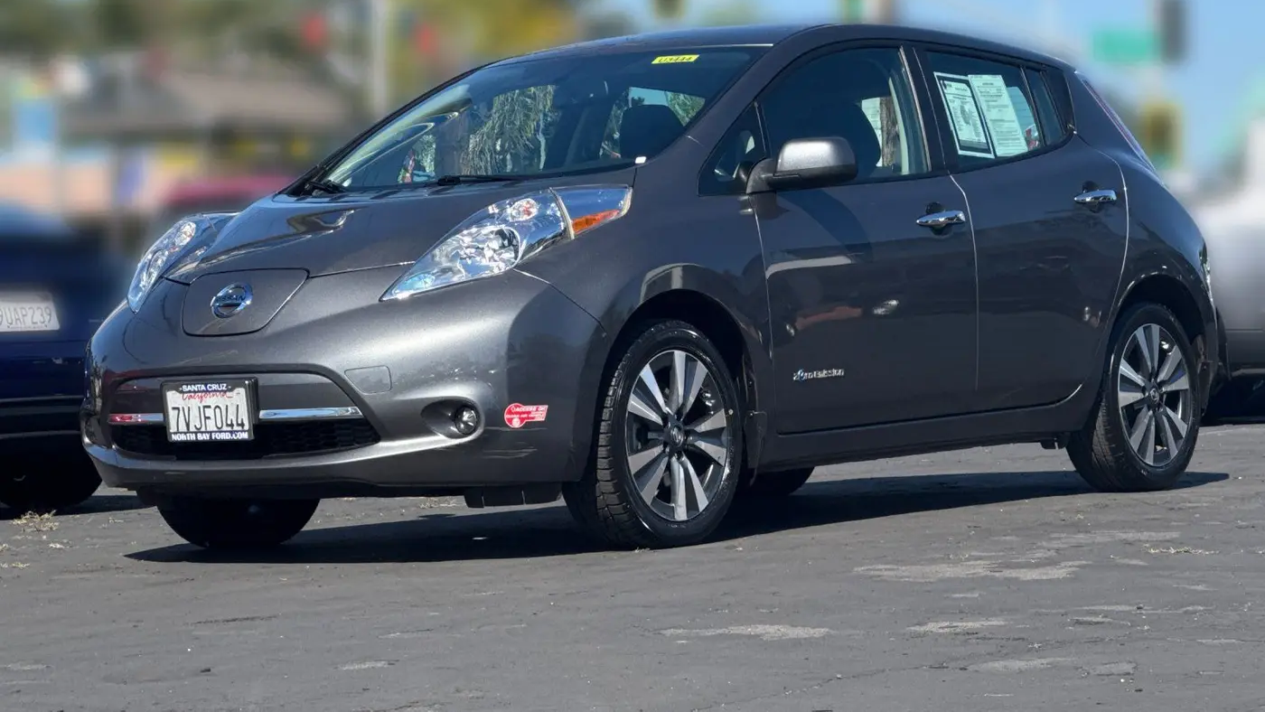 2016 Nissan LEAF S-30