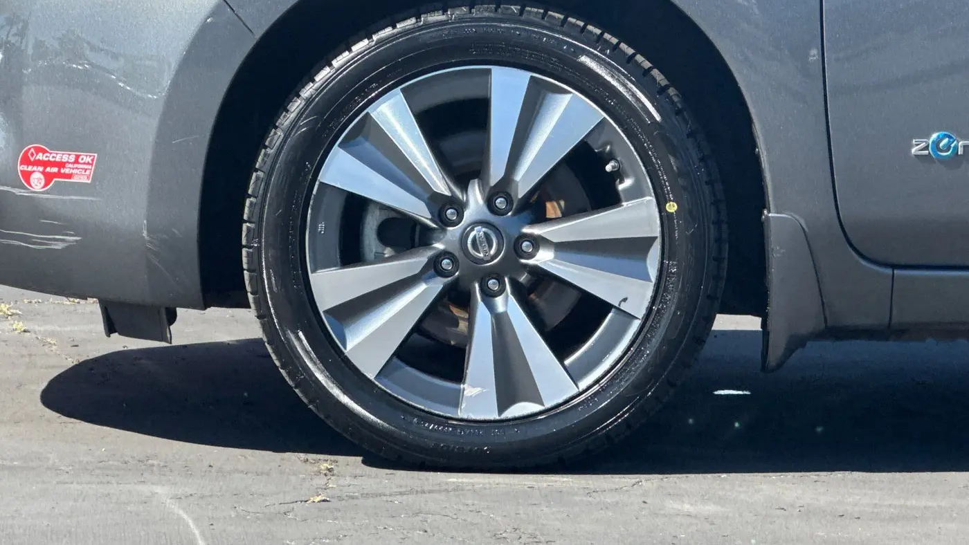 2016 Nissan LEAF S-30