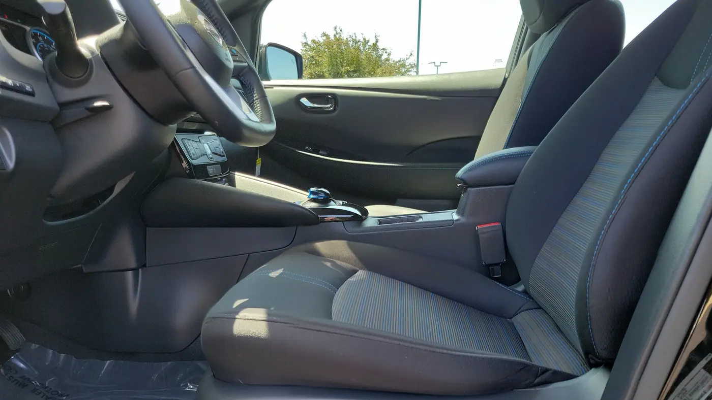 2024 Nissan LEAF SV PLUS