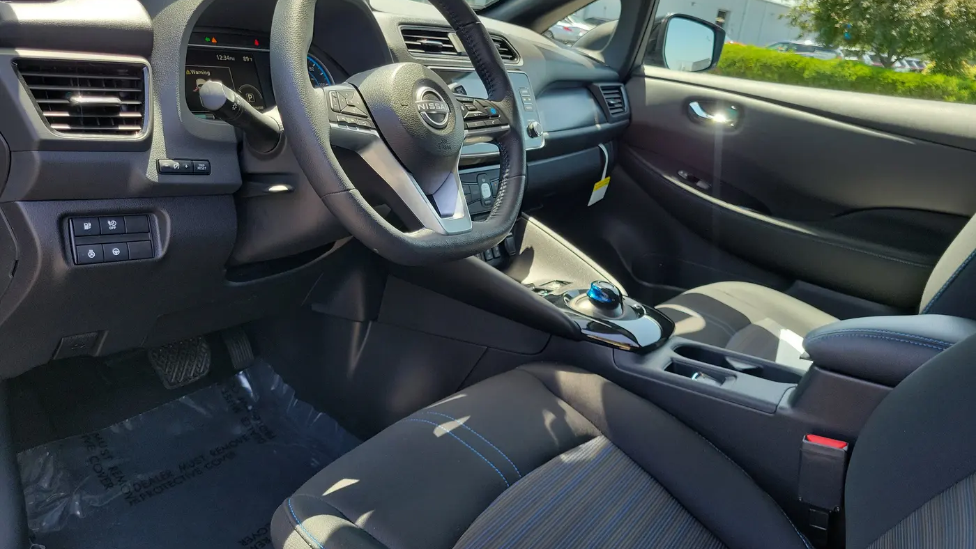 2024 Nissan LEAF SV PLUS