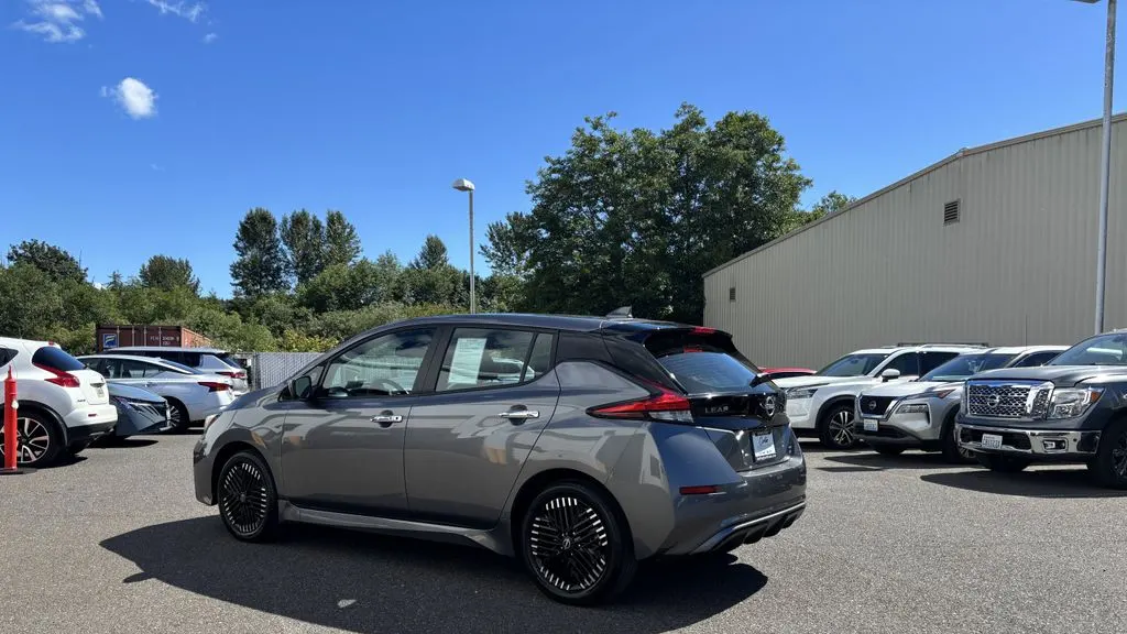 2024 Nissan LEAF SV PLUS