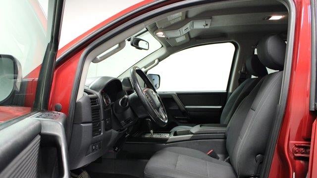 2013 Nissan Titan SV