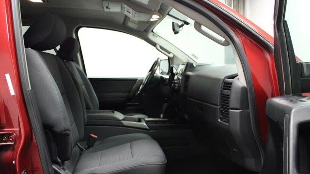 2013 Nissan Titan SV
