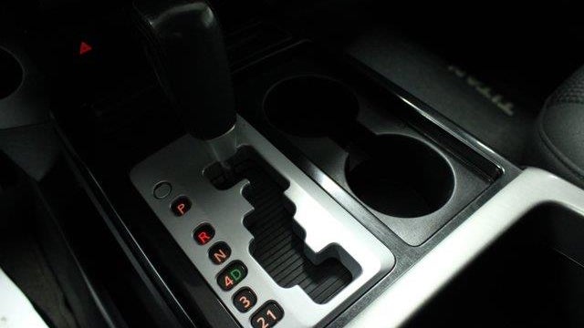 2013 Nissan Titan SV