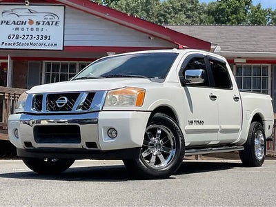 2015 Nissan Titan 4X2 SV 4DR Crew Cab SWB Pickup