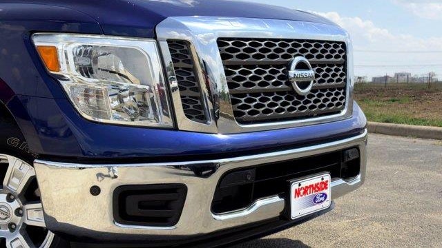 2018 Nissan Titan SV