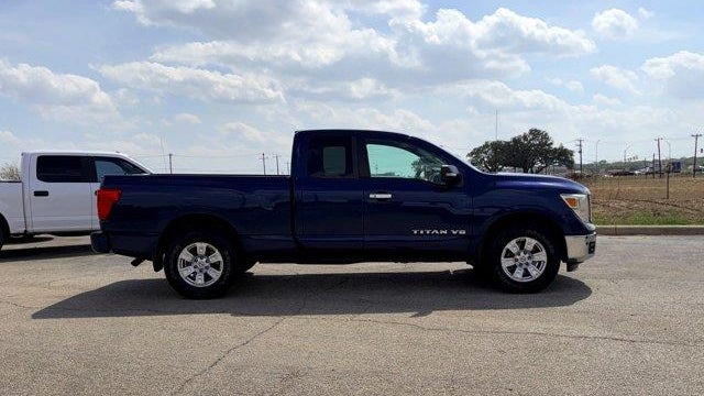 2018 Nissan Titan SV