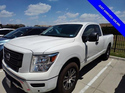 Photo of a 2024 Nissan Titan 4X4 SV 4DR King Cab 6.6 FT. LB for sale