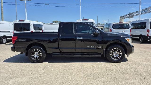 2020 Nissan Titan SV