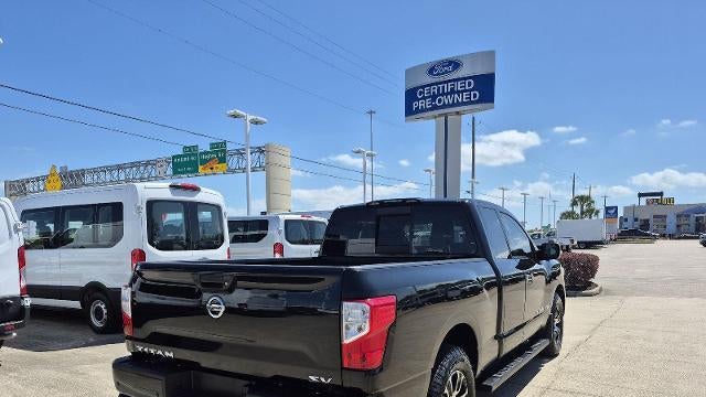 2020 Nissan Titan SV
