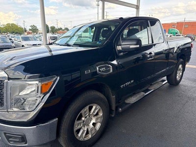 2017 Nissan Titan 4X4 S 4DR King Cab
