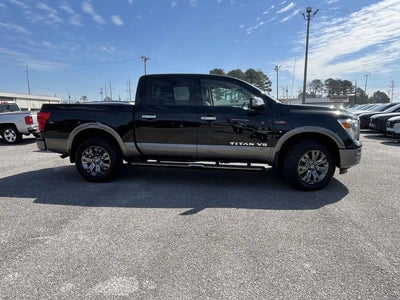 Photo of a 2018 Nissan Titan 4X4 S 4DR Crew Cab for sale