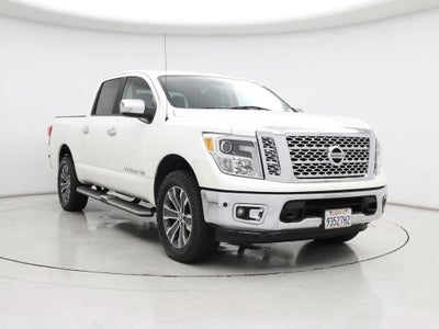 Photo of a 2018 Nissan Titan 4X4 SL 4DR Crew Cab for sale