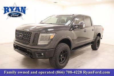 2018 Nissan Titan 4X4 PRO-4X 4DR Crew Cab