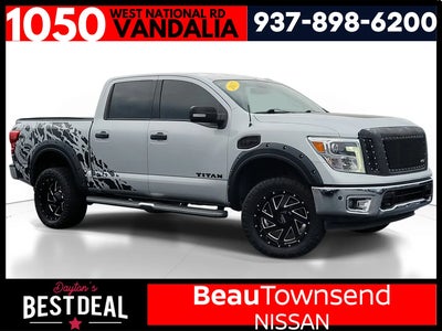 2017 Nissan Titan 4X4 SL 4DR Crew Cab