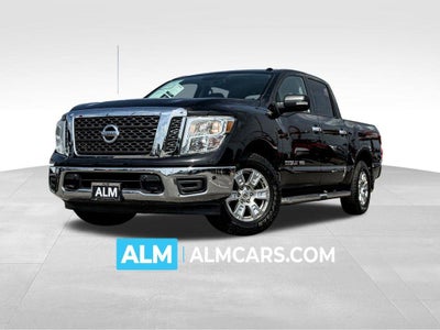 Photo of a 2018 Nissan Titan 4X4 SV 4DR Crew Cab for sale