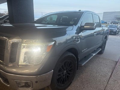 Photo of a 2017 Nissan Titan 4X4 SL 4DR Crew Cab for sale
