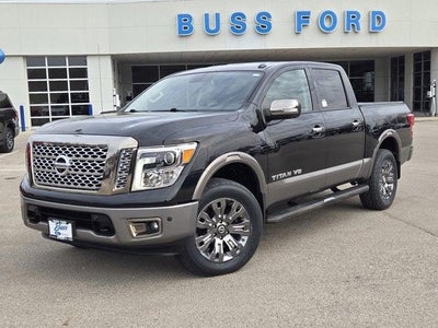 Photo of a 2019 Nissan Titan 4X4 S 4DR Crew Cab for sale