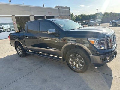 2019 Nissan Titan 4X4 S 4DR Crew Cab