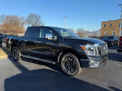 Photo of a 2019 Nissan Titan 4X4 S 4DR Crew Cab for sale