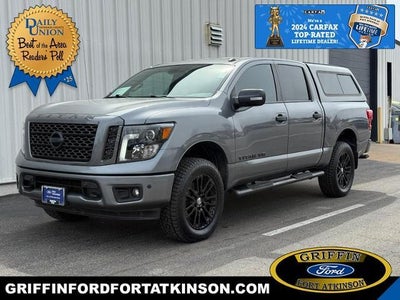 2019 Nissan Titan 4X4 S 4DR Crew Cab