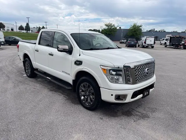 2017 Nissan Titan