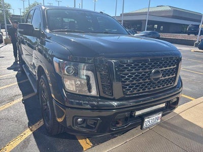 Photo of a 2018 Nissan Titan 4X4 SV 4DR Crew Cab for sale