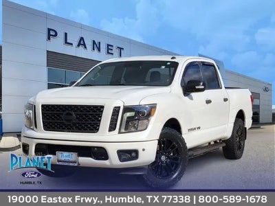 Photo of a 2018 Nissan Titan 4X4 S 4DR Crew Cab for sale