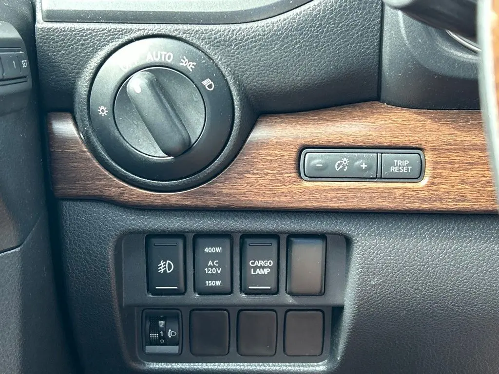 2017 Nissan Titan - $22,998
