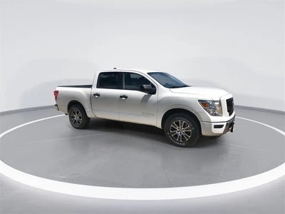 Photo of a 2022 Nissan Titan 4X4 S 4DR Crew Cab 5.6 FT. SB for sale