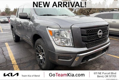 Photo of a 2023 Nissan Titan 4X4 SV 4DR Crew Cab 5.6 FT. SB for sale