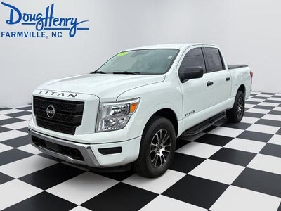 Photo of a 2024 Nissan Titan 4X4 SV 4DR Crew Cab 5.6 FT. SB for sale