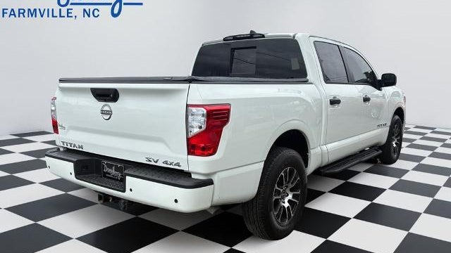 2024 Nissan Titan SV