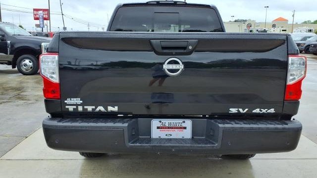 2023 Nissan Titan S