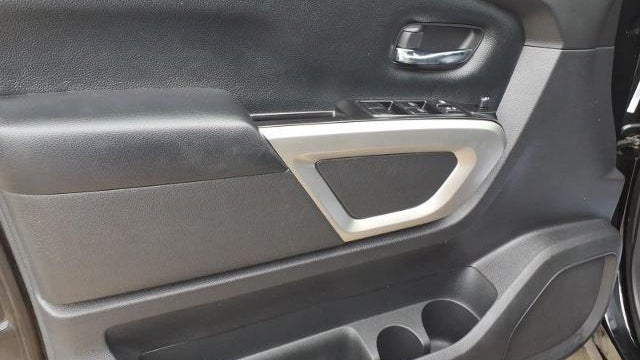 2023 Nissan Titan S