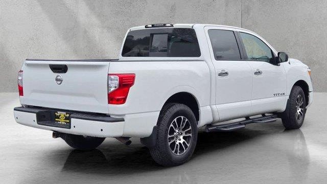 2021 Nissan Titan SV