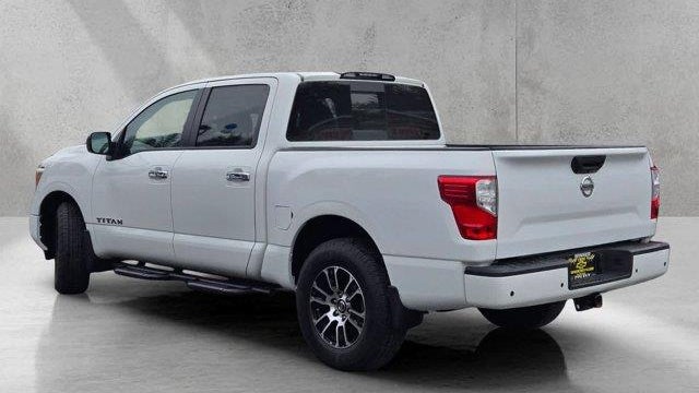 2021 Nissan Titan SV