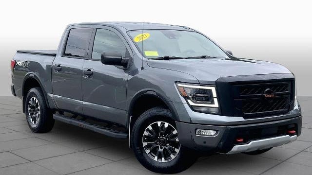 2021 Nissan Titan SV