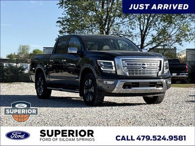 2021 Nissan Titan 4X4 SL 4DR Crew Cab 5.6 FT. SB
